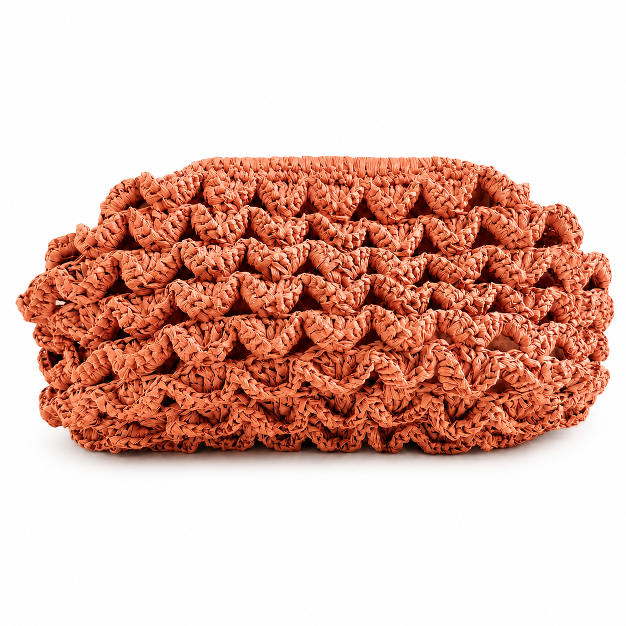 Clutch Duna in rafia color melone con lavorazione tridimensionale all'uncinetto.